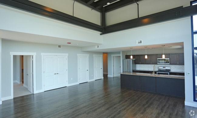 Photo - River House Apartments