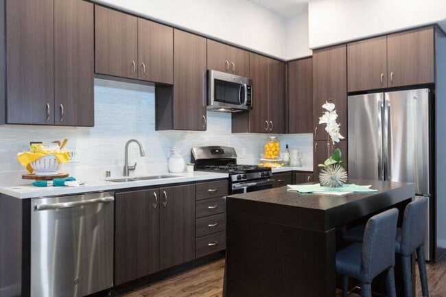 Photo - 300 Railway Ave Unit ID1265924P