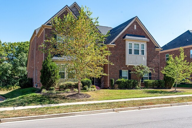 Photo - 9810 Glenmore Ln