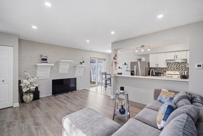 Photo - 1495 Cornell Ct Unit 5C