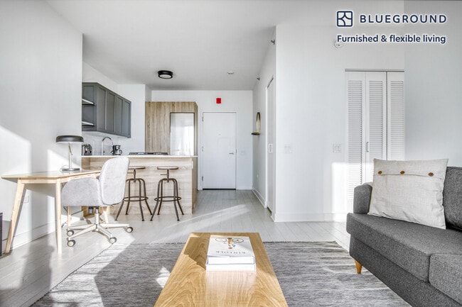 Photo - 1035 W Van Buren St Unit GO FL22-ID523