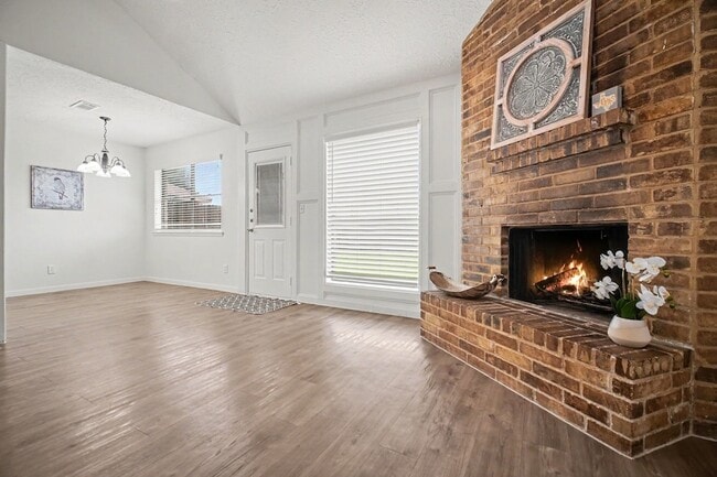 Photo - 1227 Mission Dr
