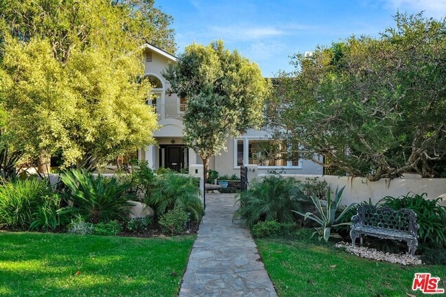 Photo - 314 Palisades Ave