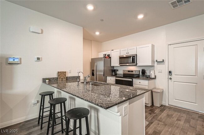 Photo - 527 Clearsable Ave