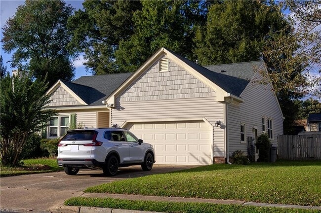 Building Photo - 116 Grays Landing