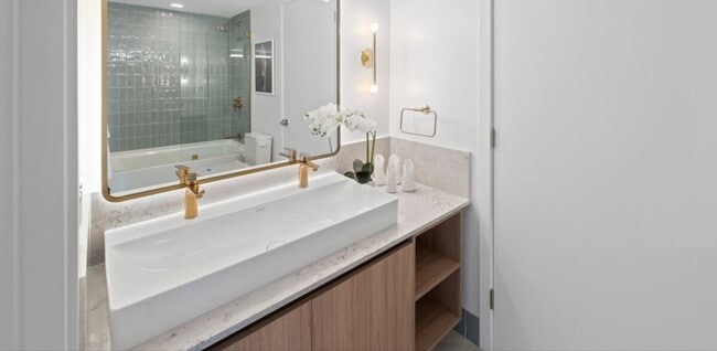 Photo - 701 NE 1st Ave Unit ID1028793P