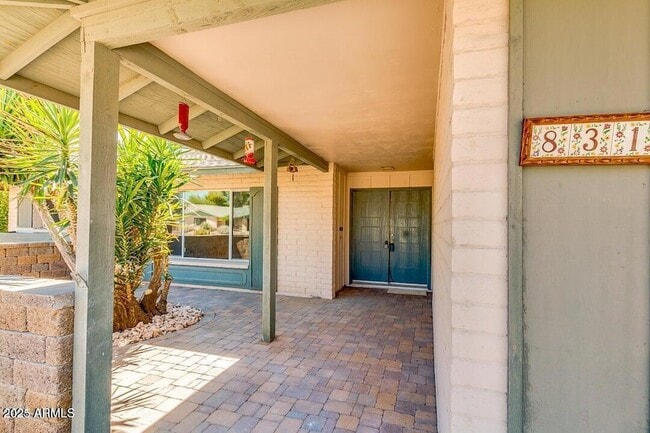 Photo - 831 E Stephens Dr