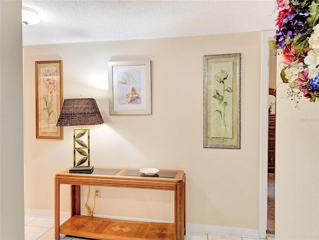 Photo - 700 Midway Dr Unit B