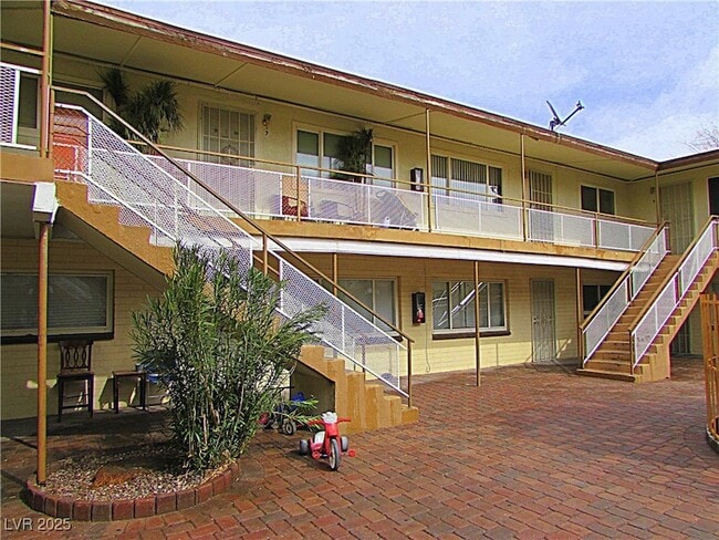 Photo - 1908 Rexford Dr Unit 7