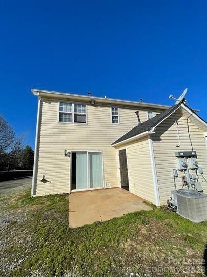 Photo - 610 Piper Ct