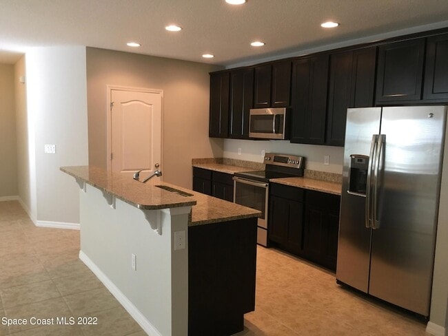 Photo - 967 Zambrana St SE