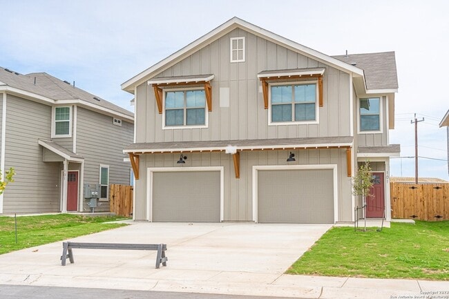 Building Photo - 13513 Tulipwood Nook