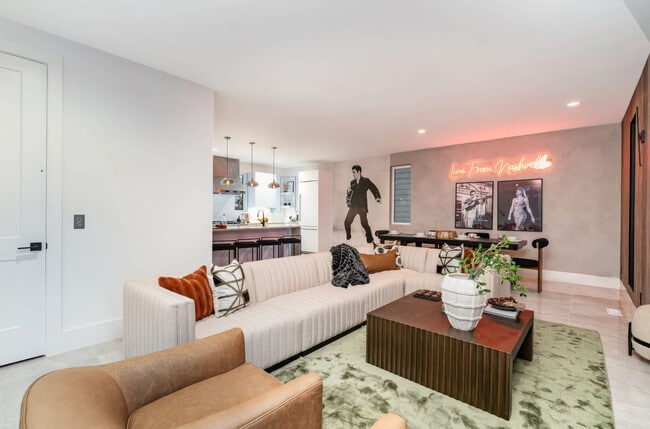 Photo - 48 Fern Ave Unit ID1367365P