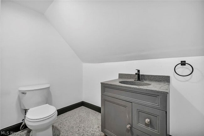 Photo - 12001 Oakview Ave Unit UP