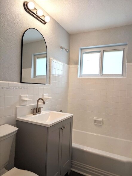 Photo - 2721 NW 25th St