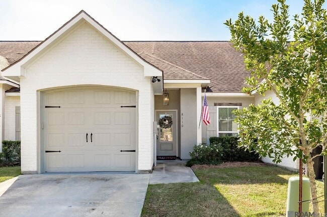 Building Photo - 8110 Stonelake Ave