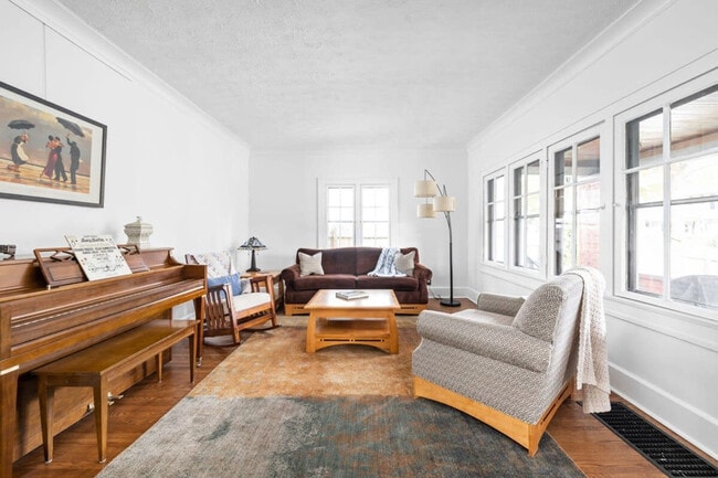 Building Photo - 4452 Carrollton Ave Unit ID1303768P