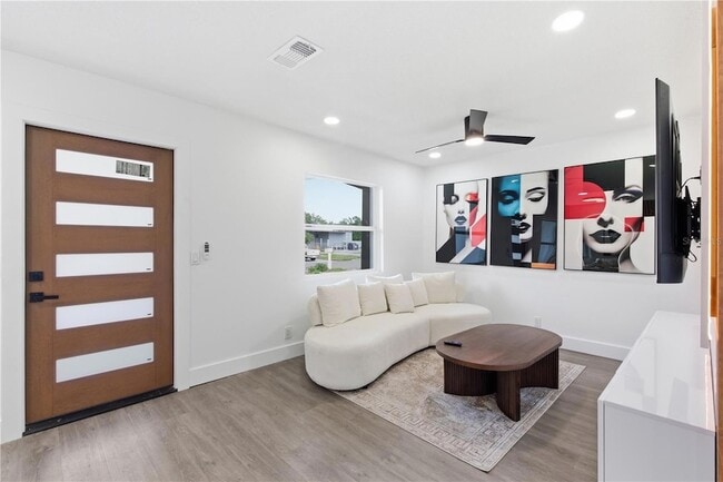 Photo - 6713 S Mascotte St