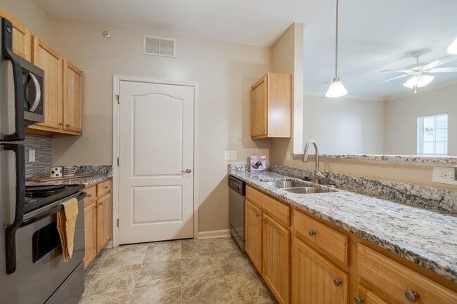 Photo - Carden Place Apartment Homes