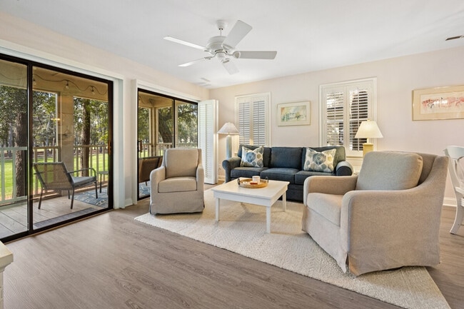 Building Photo - 366 Masters Dr Unit ID1253369P