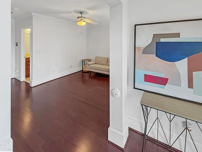 Photo - 184 Finsbury St