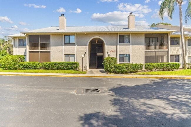 Building Photo - 2087 Hunters Glen Dr Unit 128