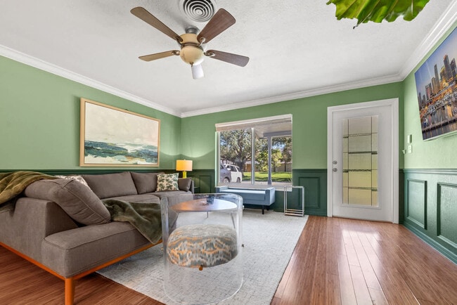 Building Photo - 3241 NW 18th Ave Unit ID1261601P