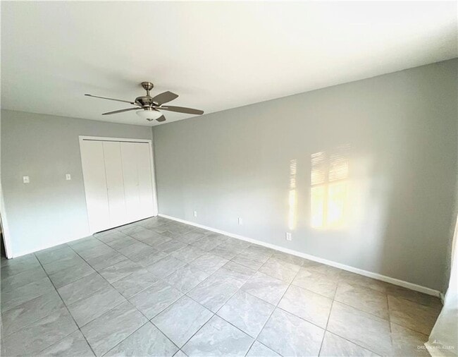 Photo - 817 Marinel Ln