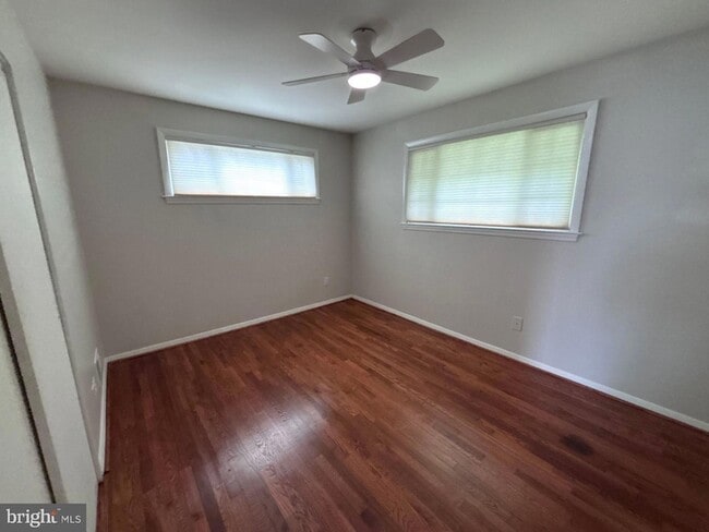 Photo - 701 Robert Rd