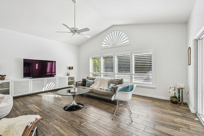 Photo - 423 Bellini Cir Unit SI ID1590859P
