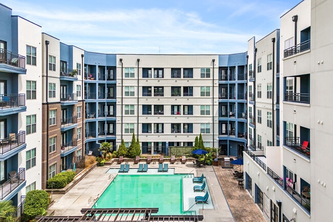 Building Photo - The Quinn at Perimeter