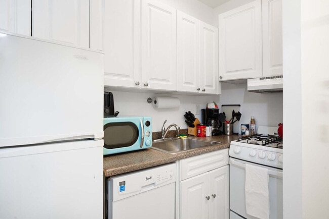 Photo - 317 E 75th St Unit SI FL3-ID1031999P
