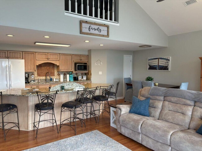 Photo - 3806 Spinnaker Dr Unit ID1330447P