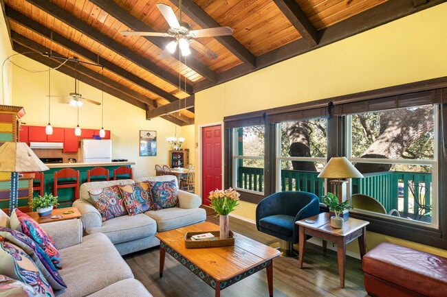 Building Photo - 2307 Trailside Dr Unit ID1054221P