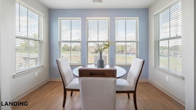 Photo - 3237 Memorial Blvd Unit 6208