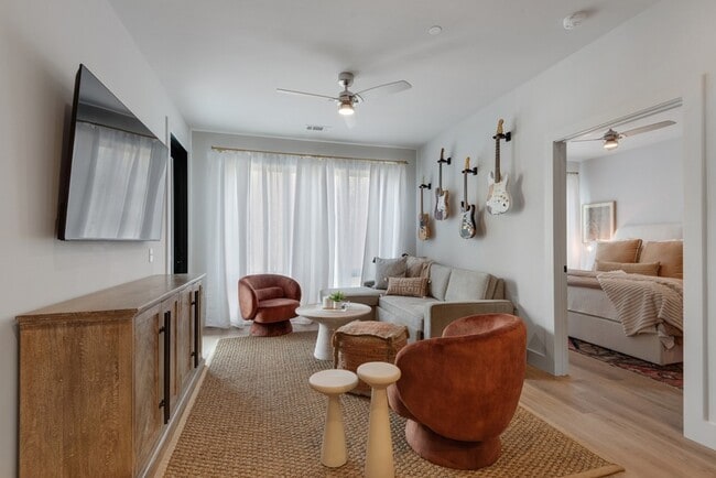 Photo - 303 31st Ave N Unit 206