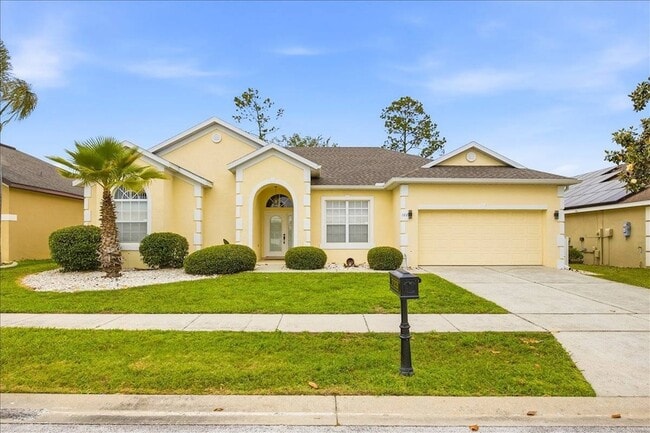 Building Photo - 722 Brighton Dr