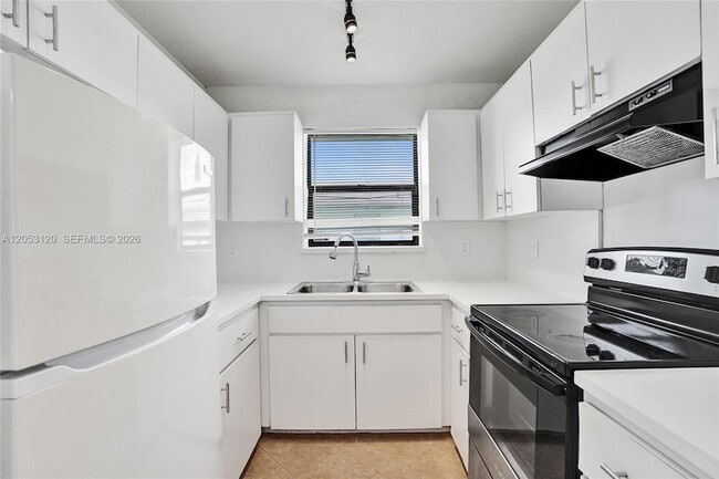 Photo - 2120-2122 Thomas Street Unit 2122 Unit 2122