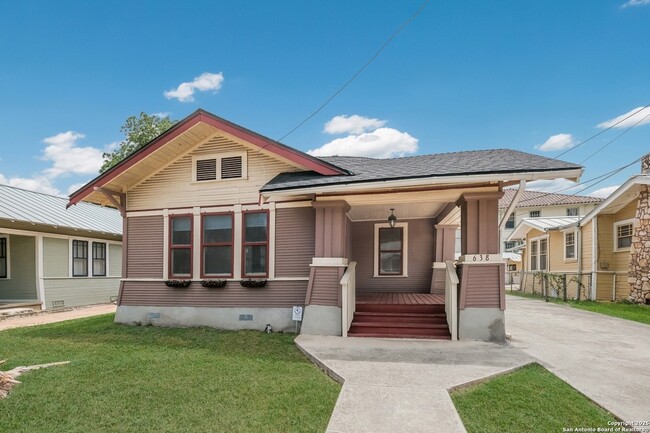 Photo - 638 Cedar St