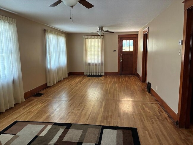 Photo - 707 Green St