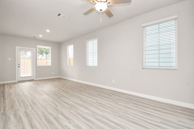 Photo - 17129 White Acer Wy