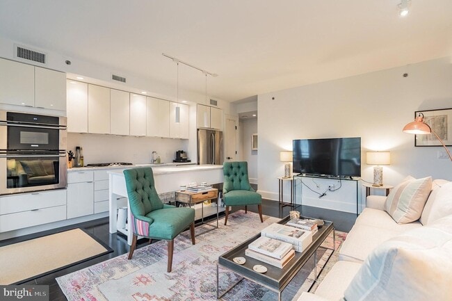 Photo - 1011 M St NW Unit 509