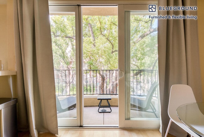 Photo - 286 N Madison Ave Unit FL3-ID1153