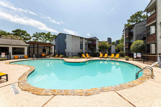 Building Photo - The Gates