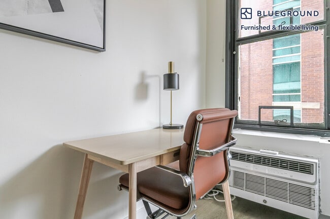 Photo - 21 E Chestnut St Unit SI FL12-ID1295