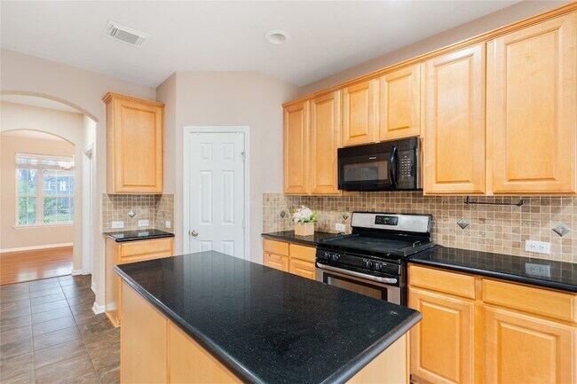 Photo - 16622 Dover Mills Dr