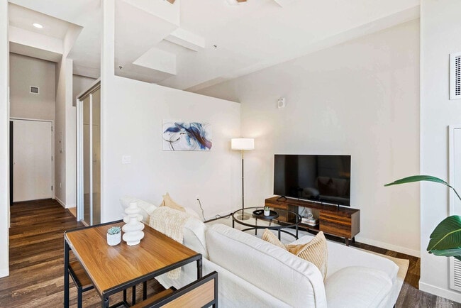 Photo - 309 Vine St Unit ID1340387P