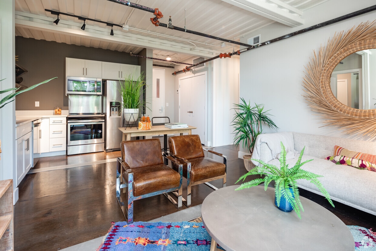 Floor Plan - Two Bedroom