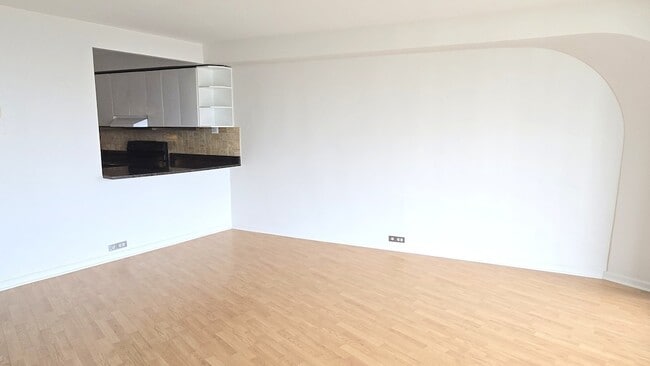 Photo - 300 N State St Unit 5009