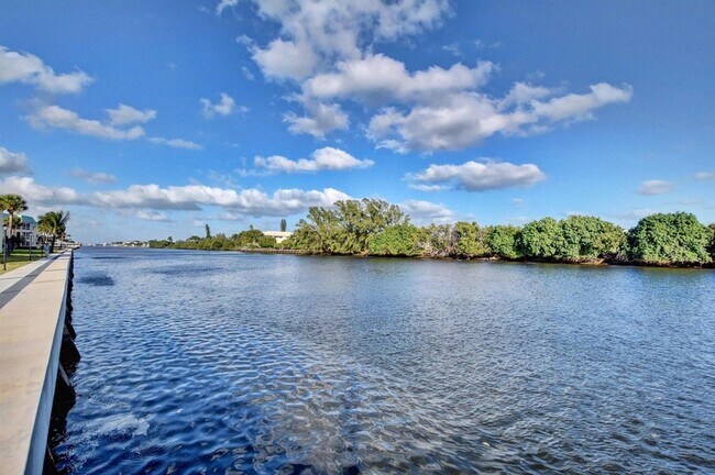 Photo - 29 Colonial Club Dr Unit 205